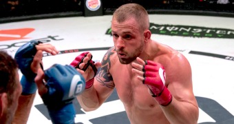Ex-Edinboro wrestlers at Bellator 202: Honeycutt wins, James falls
