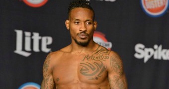 Jenkins signs multi-fight deal with Brave