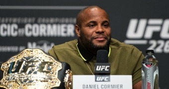 In battle of ex-wrestlers, Cormier KOs Miocic at UFC 226