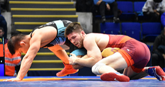 Fausz, Hemida power through to U23 World finals with gritty semifinals wins
