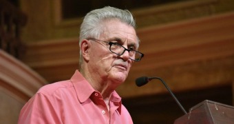 Hall of Fame author Irving wins literary prize