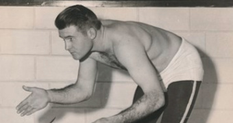 Lowell Lange, Cornell College three-time NCAA champ, passes