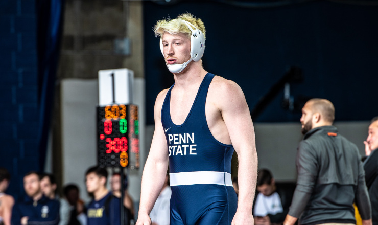 Races remain close in chase for NCAA awards