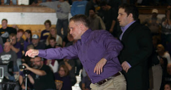 Dan Gable Museum selects Broderson, Schwab family as Iowa's best