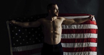 Olympic champ Snyder signs with RUDIS